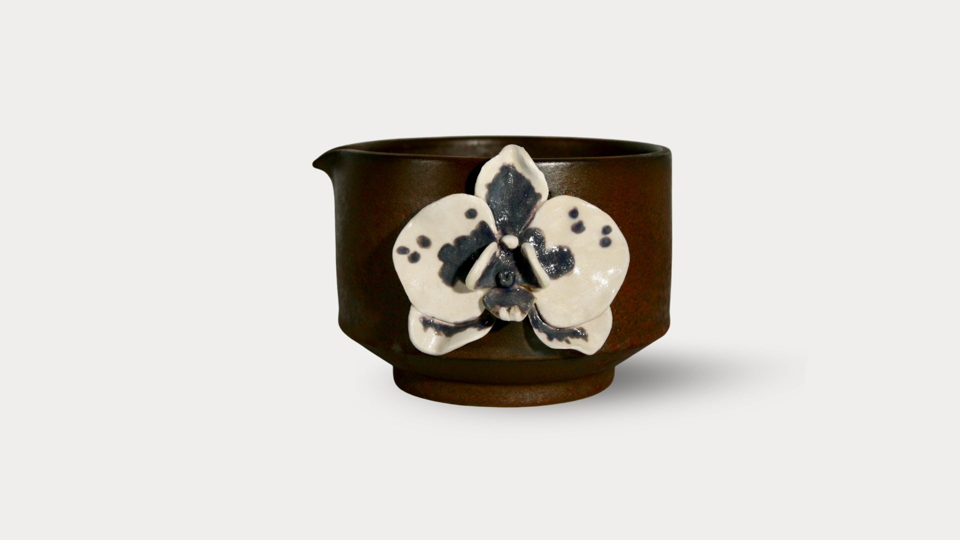 Orchid Whisper Brown · Speckled